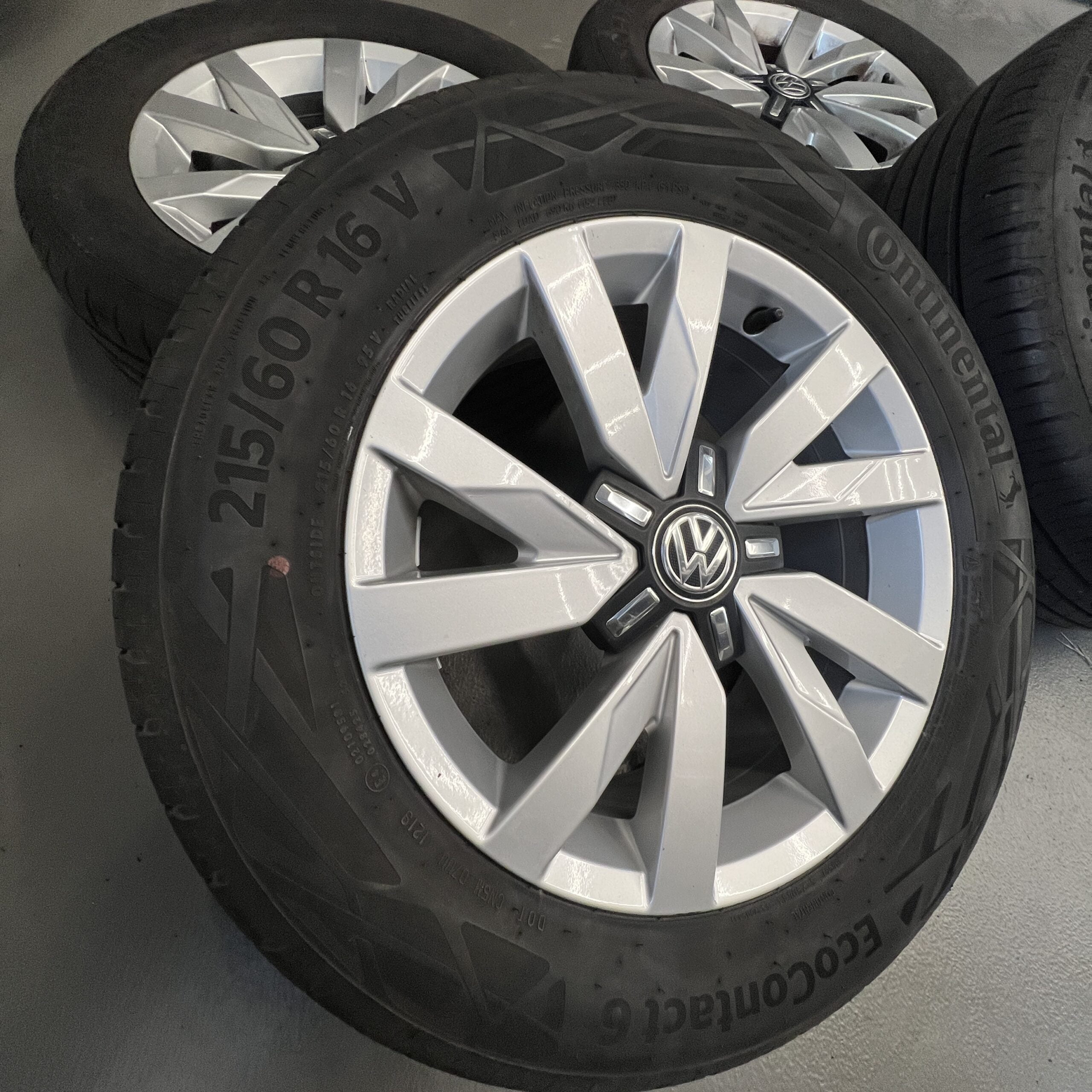 Org. VW Passat B8 17" Velgen ZOMER 6.5MM T-Roc T-Cross Touran